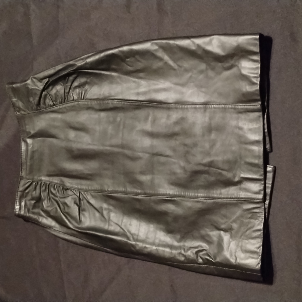 Chia Woman's Leather Skirt Black Size 4